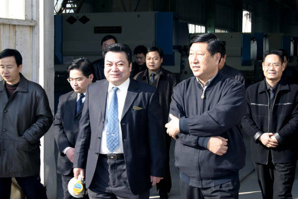 天下人大副委员长张平观察中德机床 天下人大副委员长张平观察中德机床
