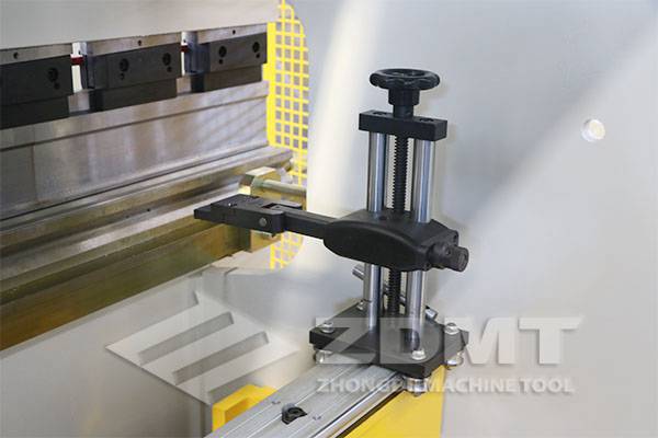 后挡料挡指.jpg 后挡料挡指.jpg